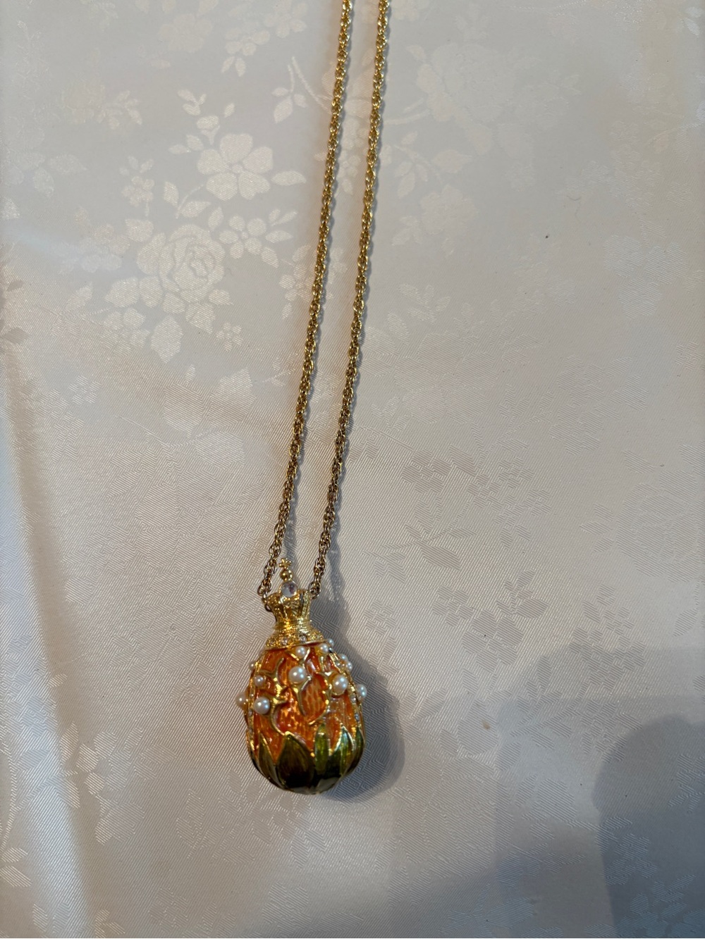 Joan Rivers Faberge Egg Pendant Necklace On 28" Chain